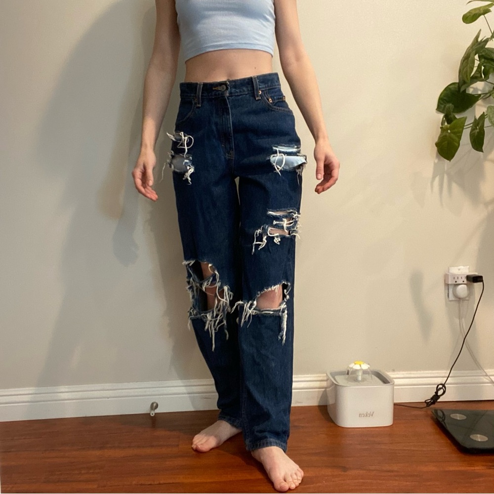 Vintage Levi’s 550 Distressed Straight Leg Jeans